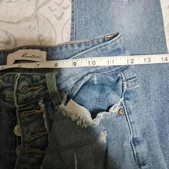 Kancan light wash distressed skinny jeans! - Picture 6 of 8